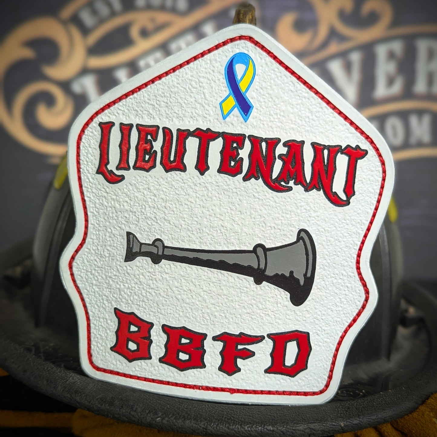 fire helmet front – custom-built leather for on-duty use